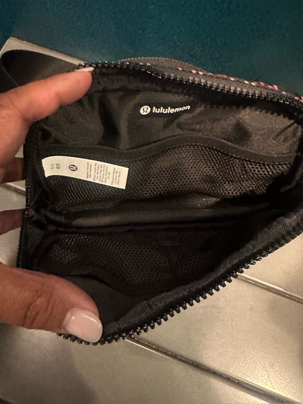 Lululemon everywhere belt bag - Picture 3 of 5